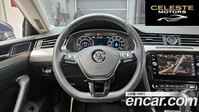 VOLKSWAGEN 2.0 TDI Premium 2018 — photo 14 sur 20