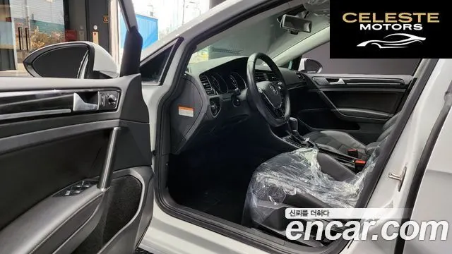 VOLKSWAGEN 72.0 TDI Premium 2016 — photo 11 sur 20