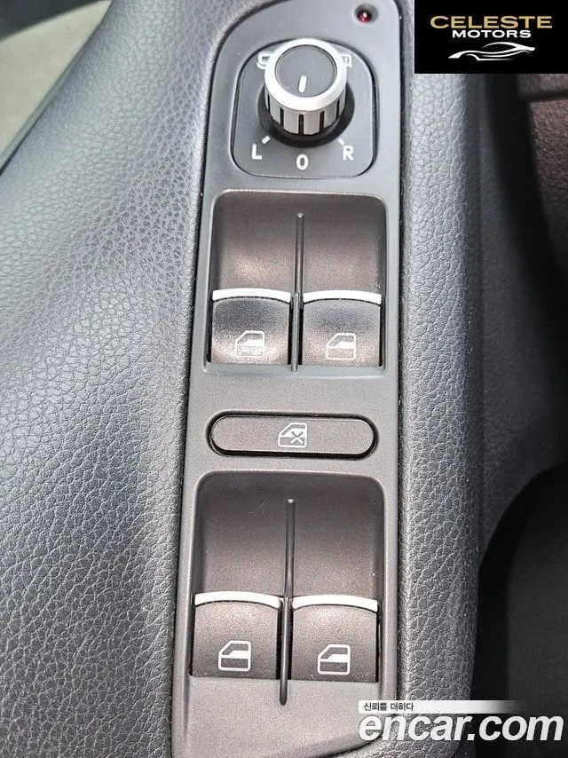 VOLKSWAGEN 2.0 TDI R-Line 2013 — photo 12 sur 26
