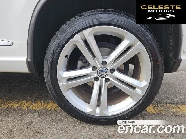 VOLKSWAGEN 2.0 TDI R-Line 2013 — photo 5 sur 26