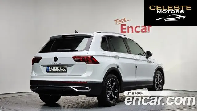 VOLKSWAGEN 22.0 TDI Premium 2021 — photo 2 sur 26