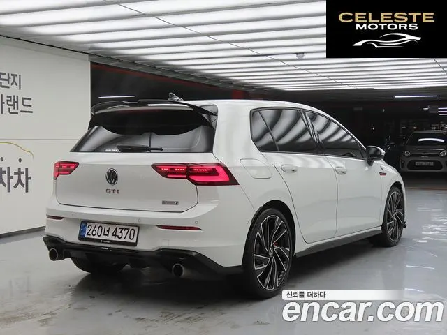 VOLKSWAGEN 82.0 GTI 2024 — photo 4 sur 20