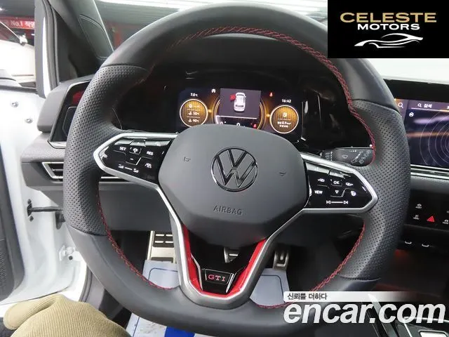 VOLKSWAGEN 82.0 GTI 2024 — photo 8 sur 20