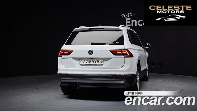 VOLKSWAGEN 22.0 TDI Premium 2020 — photo 4 sur 20