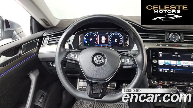 VOLKSWAGEN 2.0 TDI 4 2020 — photo 13 sur 20