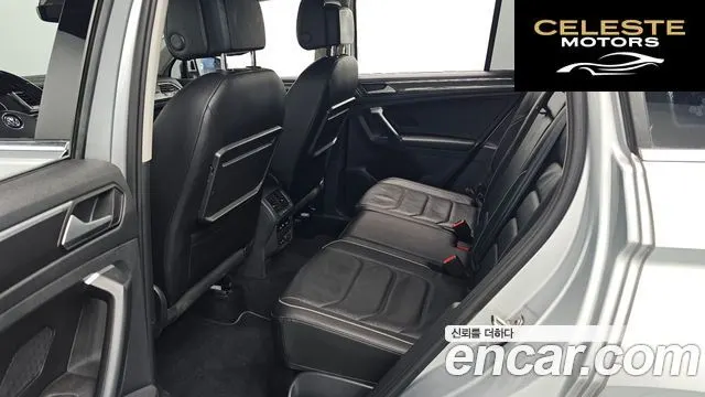 VOLKSWAGEN 22.0 TDI Premium 2020 — photo 12 sur 20