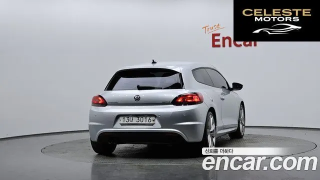 VOLKSWAGEN 2.0 TDI R-Line 2014 — photo 4 sur 20