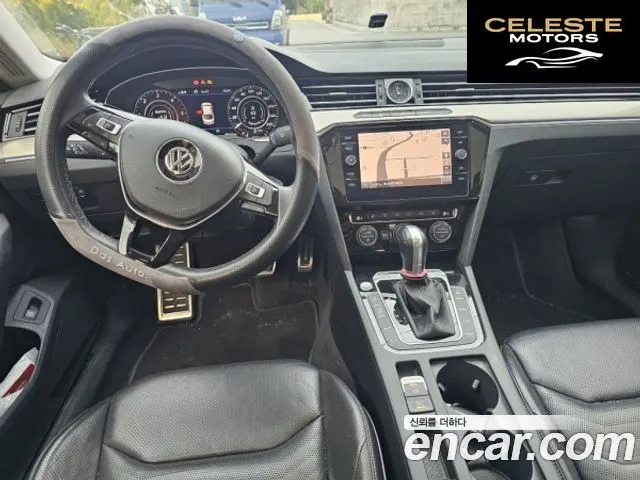 VOLKSWAGEN 2.0 TDI 2018 — photo 8 sur 18