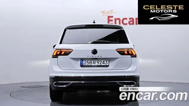VOLKSWAGEN 22.0 TDI Premium 2023 — photo 4 sur 26