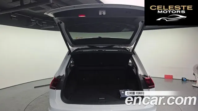 VOLKSWAGEN 22.0 TDI Premium 2018 — photo 20 sur 20