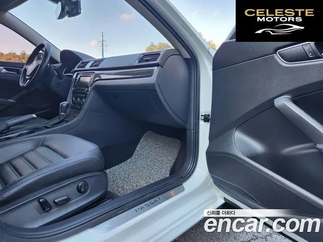 VOLKSWAGEN 2.0 TSI 2018 — photo 15 sur 26