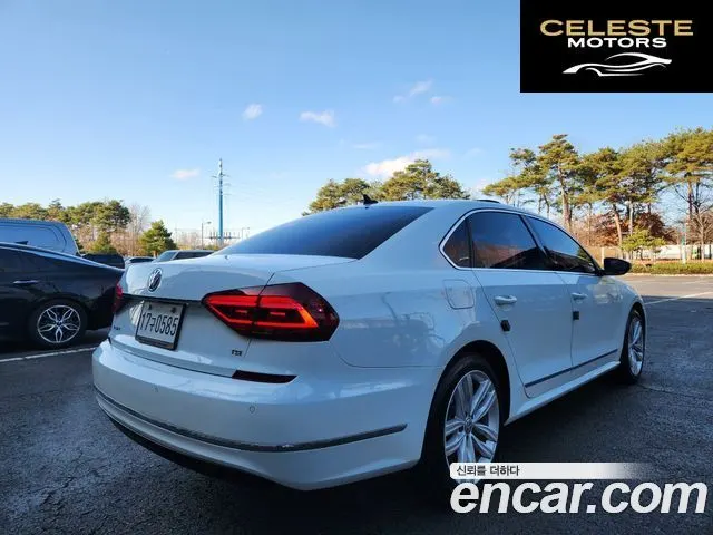 VOLKSWAGEN 2.0 TSI 2018 — photo 5 sur 26