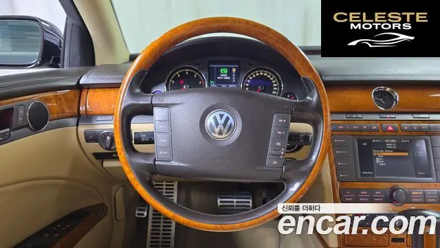 VOLKSWAGEN W12 6.0 LWB 2006 — photo 13 sur 20
