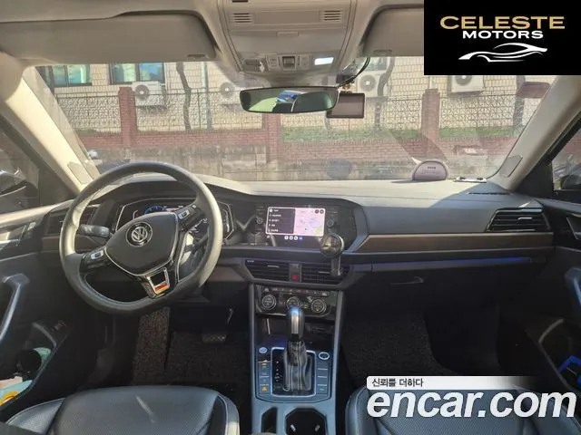 VOLKSWAGEN 71.4 TSI 2021 — photo 8 sur 18