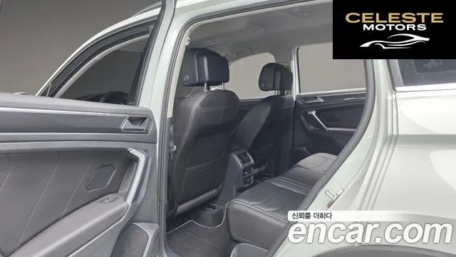 VOLKSWAGEN 22.0 TDI Premium 2023 — photo 18 sur 26