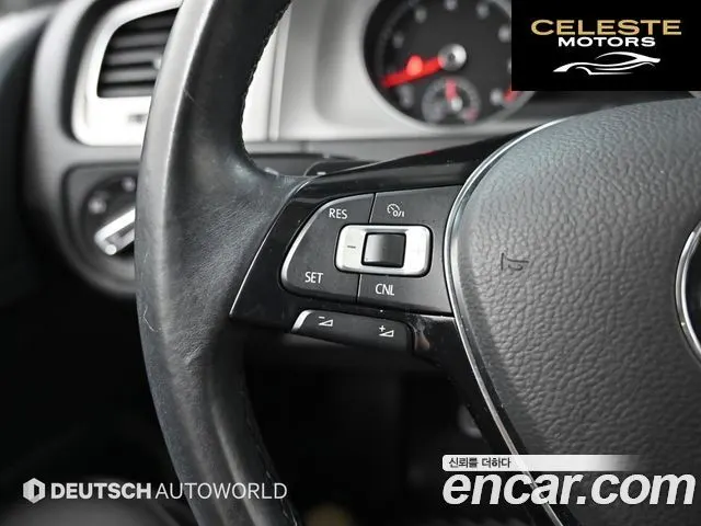 VOLKSWAGEN 71.8 TSI 2016 — photo 17 sur 26