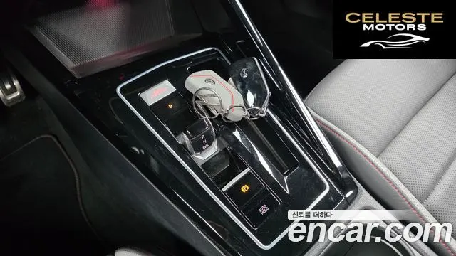 VOLKSWAGEN 82.0 GTI 2024 — photo 9 sur 20