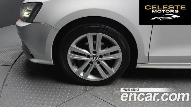 VOLKSWAGEN 2.0 TDI Premium 2015 — photo 5 sur 26