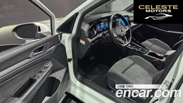 VOLKSWAGEN 82.0 TDI 2023 — photo 11 sur 26