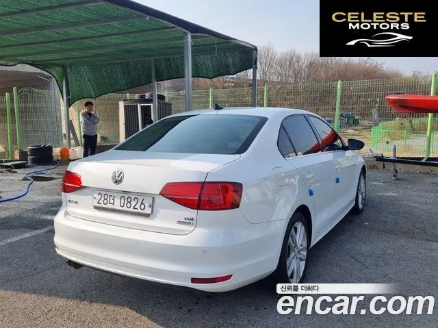 VOLKSWAGEN 2.0 TDI Premium 2016 — photo 6 sur 20