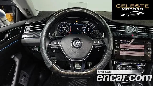 VOLKSWAGEN 2.0 TDI 2019 — photo 12 sur 26