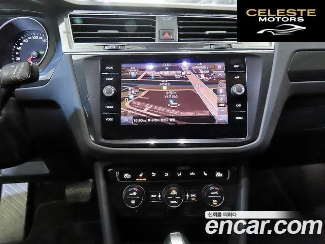 VOLKSWAGEN 22.0 TDI Premium 2020 — photo 11 sur 26