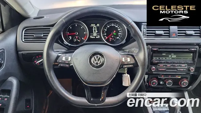 VOLKSWAGEN 2.0 TDI 2015 — photo 13 sur 26