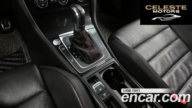 VOLKSWAGEN 72.0 GTI 2014 — photo 9 sur 26