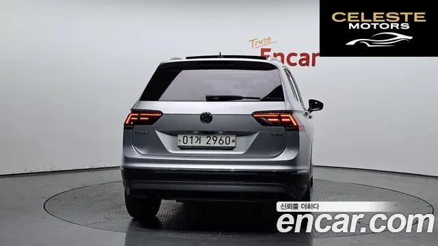 VOLKSWAGEN 22.0 TDI 4 2018 — photo 4 sur 20