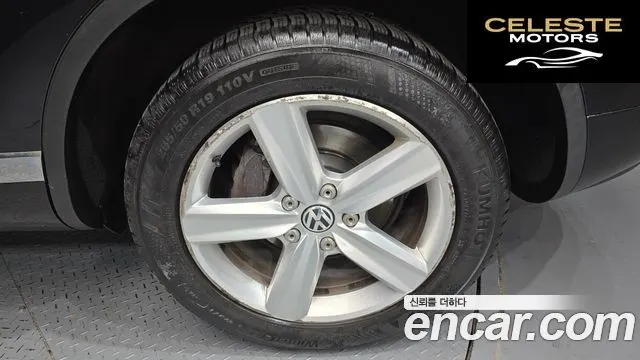 VOLKSWAGEN V6 3.0 TDI 2014 — photo 5 sur 20