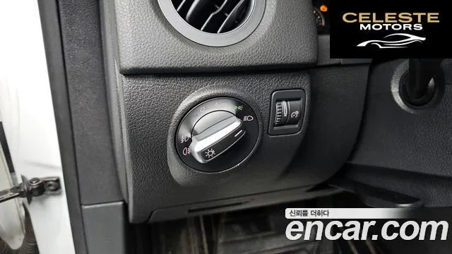 VOLKSWAGEN 2.0 TDI Premium 2014 — photo 17 sur 20