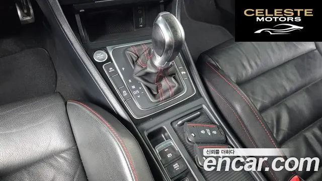 VOLKSWAGEN 72.0 GTI 2015 — photo 9 sur 26