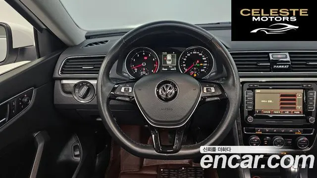 VOLKSWAGEN 2.0 TSI 2018 — photo 13 sur 26