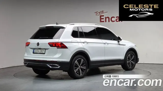 VOLKSWAGEN 22.0 TDI Premium 2022 — photo 2 sur 20