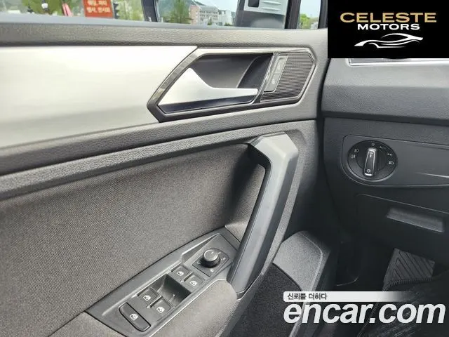 VOLKSWAGEN 22.0 TDI 2018 — photo 14 sur 21