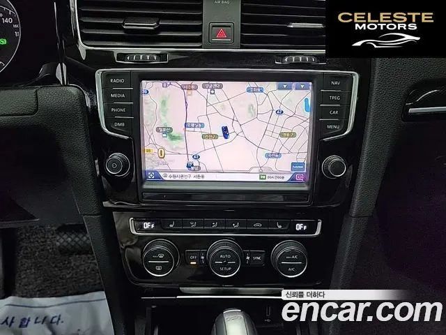 VOLKSWAGEN 71.4 TSI Premium 2014 — photo 10 sur 26