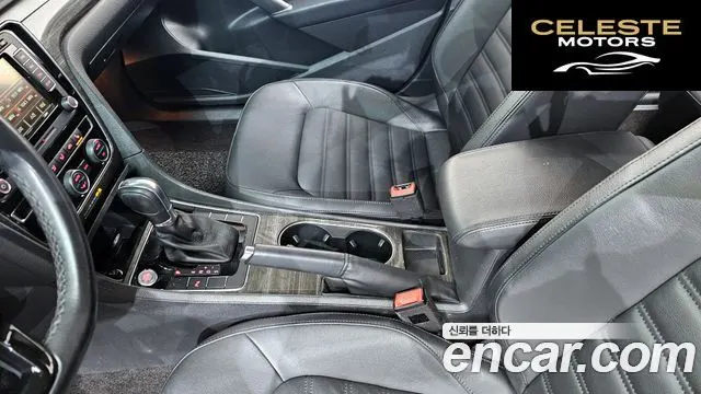 VOLKSWAGEN 2.0 TSI 2018 — photo 30 sur 32