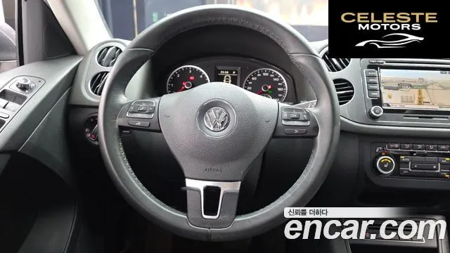 VOLKSWAGEN 2.0 TDI Premium 2013 — photo 13 sur 20