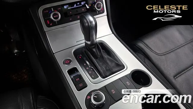 VOLKSWAGEN V6 3.0 TDI 2012 — photo 9 sur 20