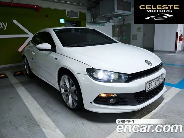 VOLKSWAGEN 2.0 TDI R-Line 2012 — photo 16 sur 26