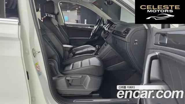 VOLKSWAGEN 22.0 TDI Premium 2018 — photo 11 sur 26