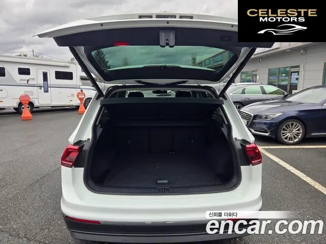 VOLKSWAGEN 22.0 TDI Premium 2020 — photo 20 sur 26