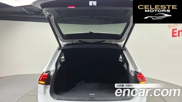 VOLKSWAGEN 22.0 TDI Premium 2018 — photo 20 sur 26