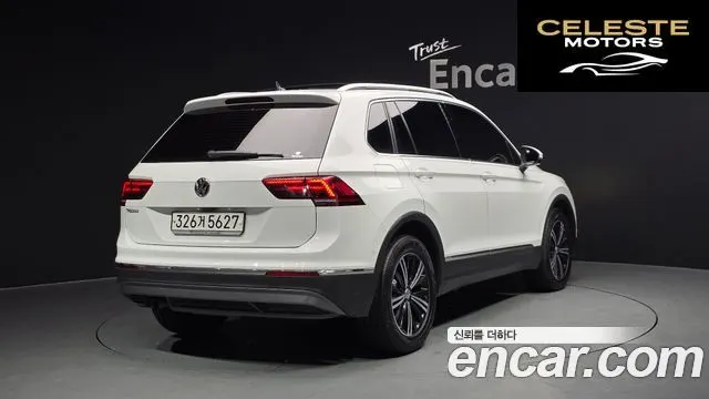 VOLKSWAGEN 22.0 TDI 2020 — photo 2 sur 35