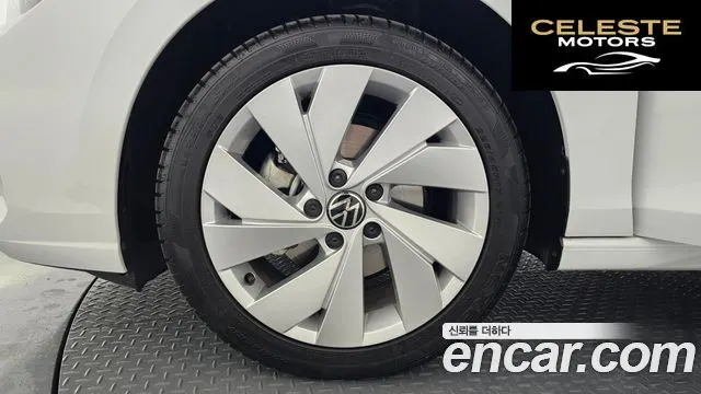 VOLKSWAGEN 82.0 TDI Premium 2025 — photo 5 sur 20