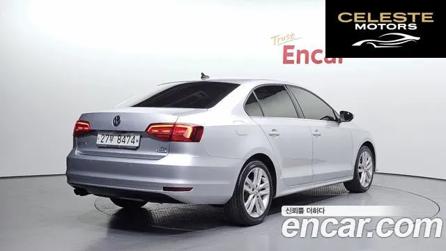 VOLKSWAGEN 2.0 TDI Premium 2015 — photo 2 sur 20
