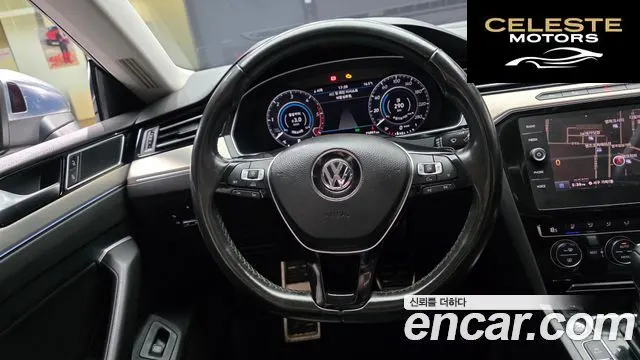 VOLKSWAGEN 2.0 TDI Premium 2018 — photo 13 sur 20