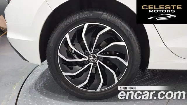 VOLKSWAGEN 82.0 TDI 2022 — photo 5 sur 26