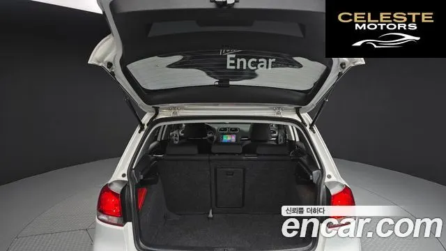 VOLKSWAGEN 61.4 TSI 2012 — photo 20 sur 20