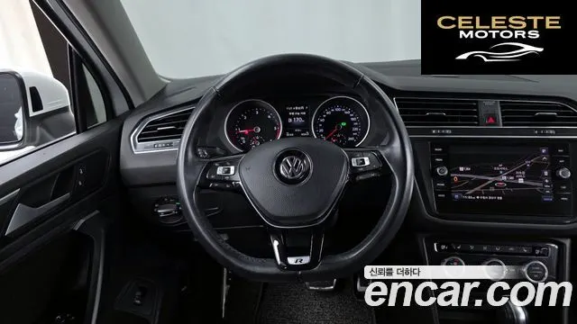 VOLKSWAGEN 22.0 TDI Premium 2020 — photo 12 sur 20
